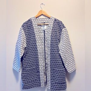 Black and white woven Sweater/jacket